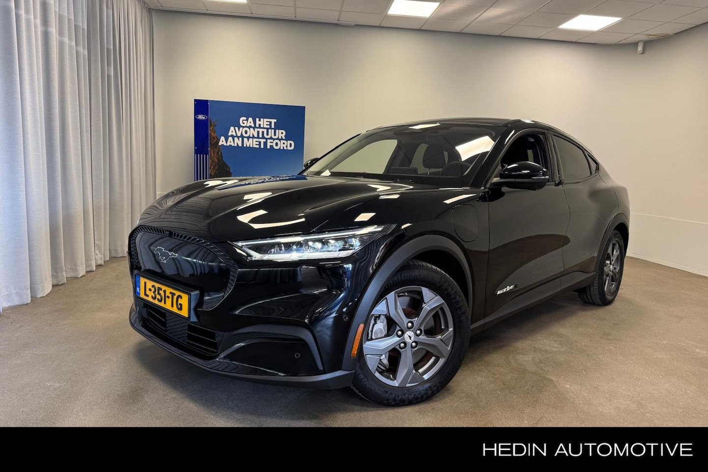 Ford Mustang Mach-E - Extended RWD 98 kWh | Tech Pack + | Panoramadak | 360° Camera | Elektrische kofferklep | - AutoWereld.nl