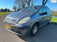 Citroën Xsara Picasso - 1.8i-16V|D-riem vervangen|trekhaak|nap