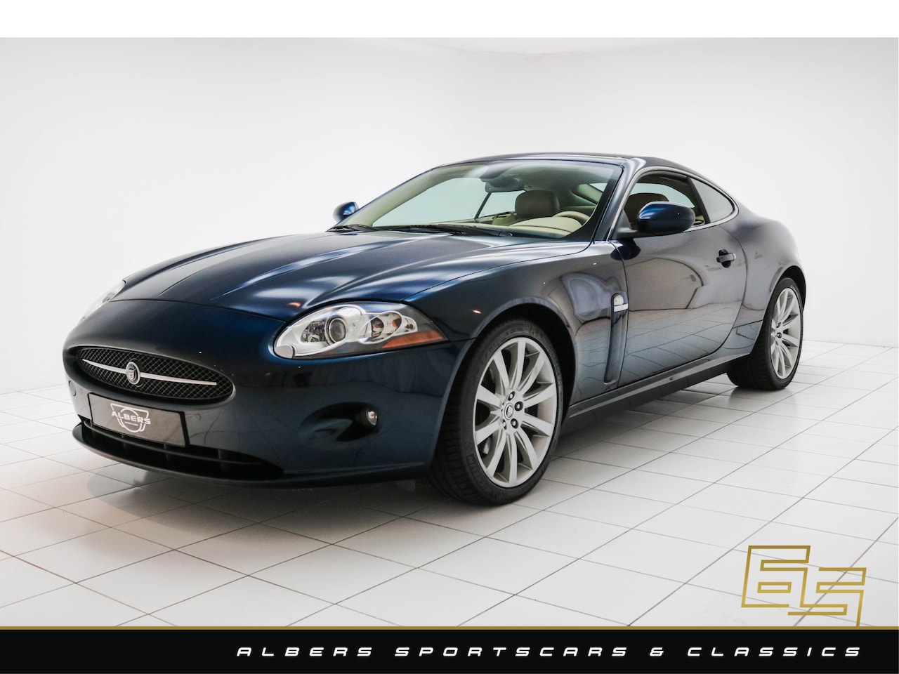 Jaguar XK - 4.2 V8 Coupé Full options - History available - AutoWereld.nl