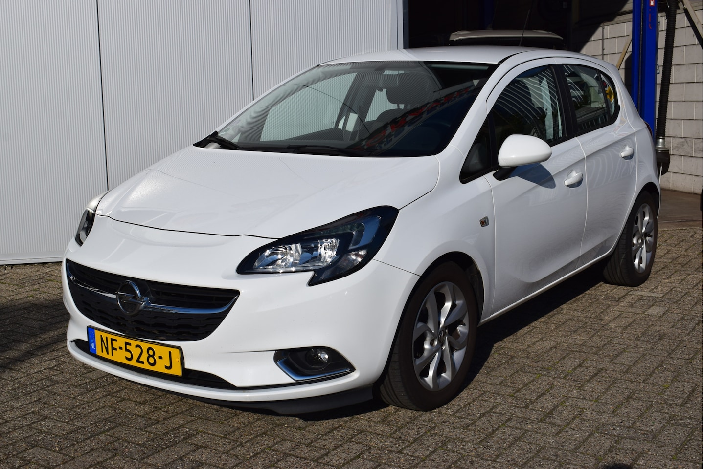 Opel Corsa - 1.0 Turbo Color Edition | NL-Auto | LM Velgen | - AutoWereld.nl