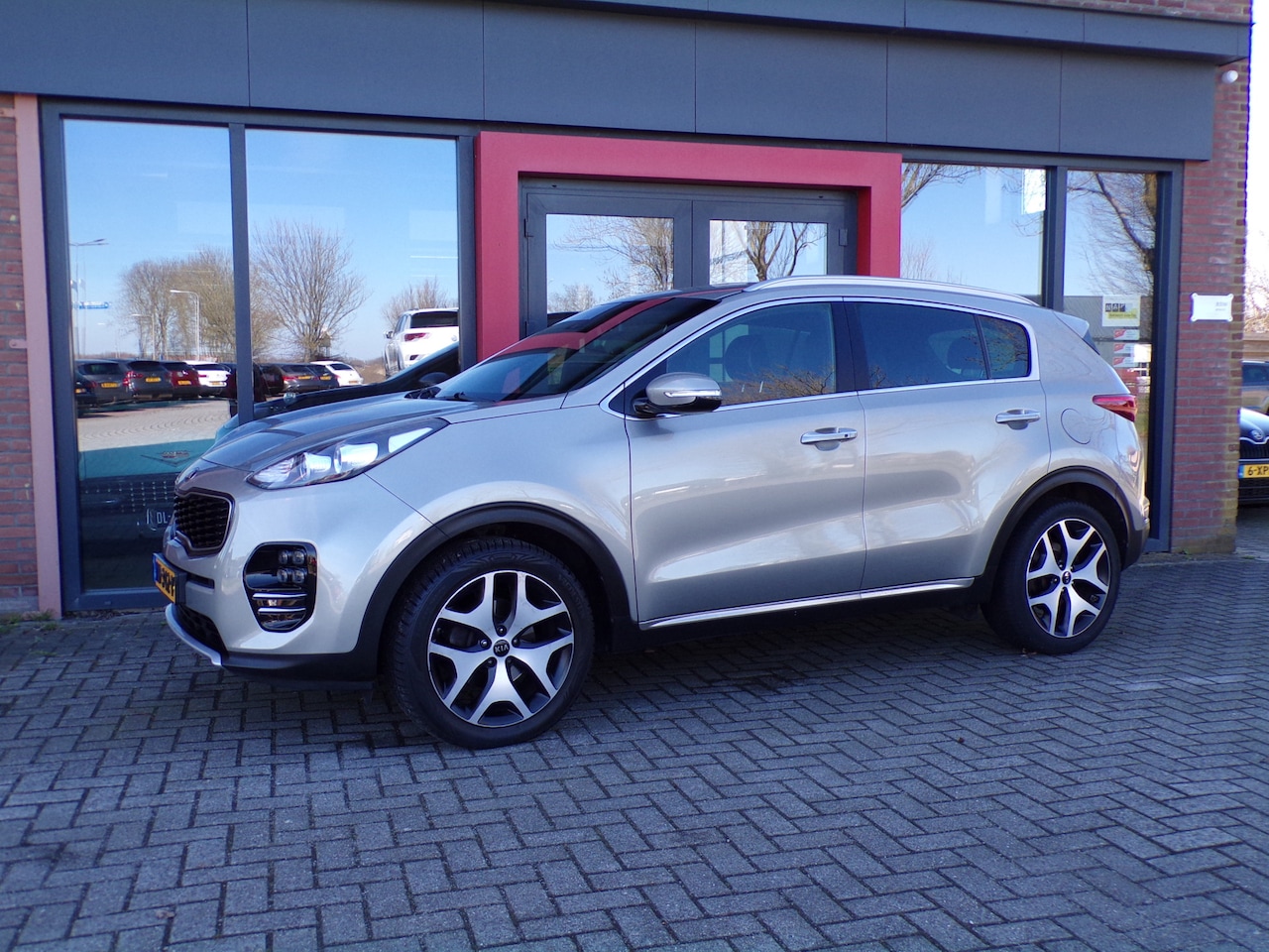 Kia Sportage - 1.6 T-GDI GT-Line First Edition Trekhaak Leer NAP Bomvol!!! - AutoWereld.nl