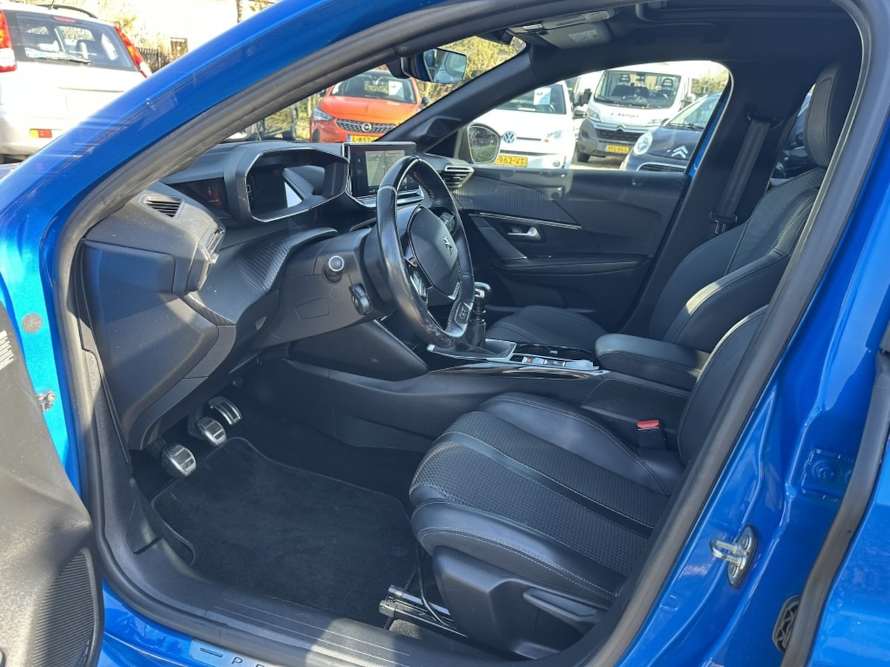 Peugeot 208 - 1.2 100PK GT-Line Navigatie/Panoramadak