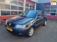 Volkswagen Polo - 1.4 5-deurs AUTOMAAT- Zeer unieke auto