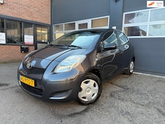 Toyota Yaris - 1.0 VVTi Acces