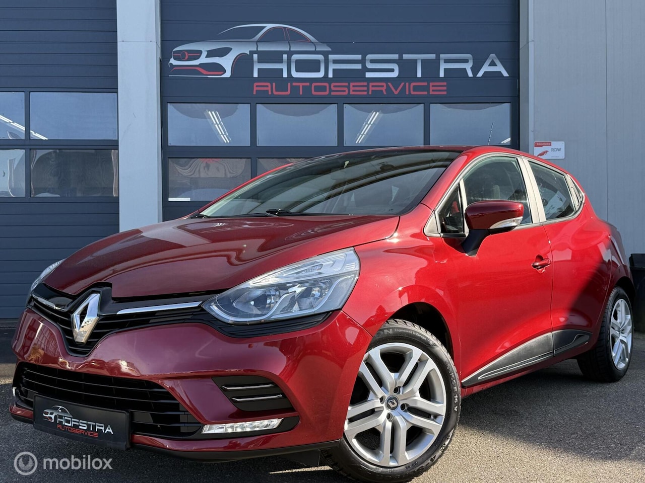 Renault Clio - 0.9 TCe Zen DAB Navi Cruise Orig-NL - AutoWereld.nl