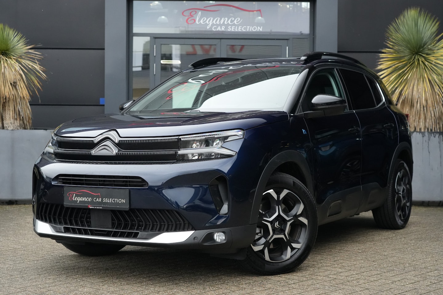 Citroën C5 Aircross - 1.6 Plug-in Hybrid 225 Shine 225pk Panoramadak/Navigatie/360Camera - AutoWereld.nl