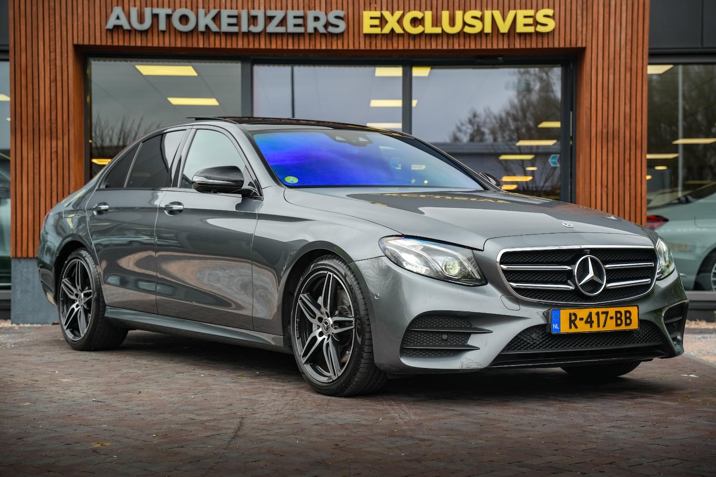 Mercedes-Benz E-klasse - 220 d Business Solution AMG Panoramadak WideScreen Ambient Luxe Leder - AutoWereld.nl