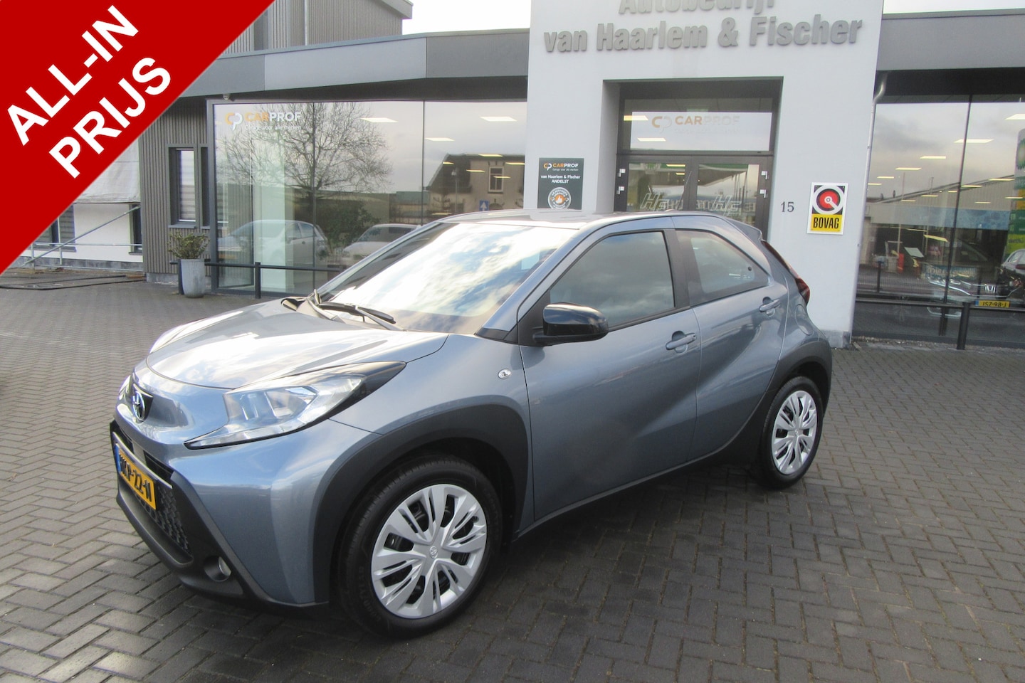 Toyota Aygo X - 1.0 VVT-i S-CVT play 1.0 VVT-i S-CVT Play - AutoWereld.nl