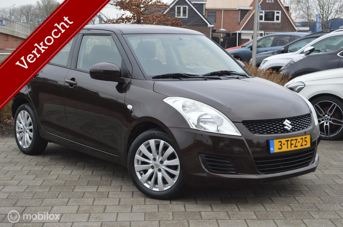 Suzuki Swift - 1.2 Bandit 5drs EASSS | Airco | Trekhaak - AutoWereld.nl