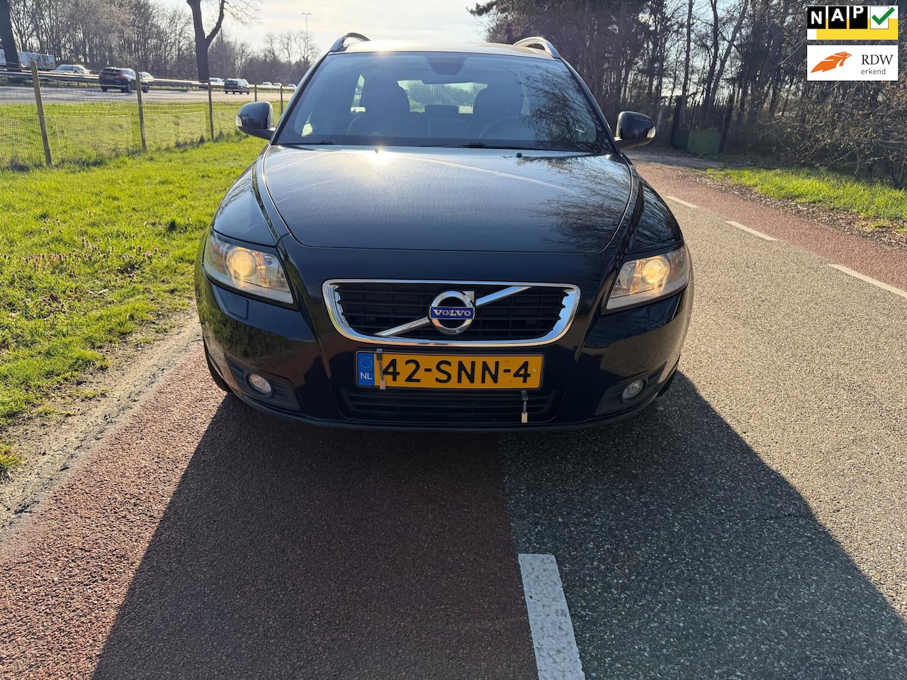 Volvo V50 - 1.6 D2 S/S Limited Edition - airco - leder - navi - AutoWereld.nl