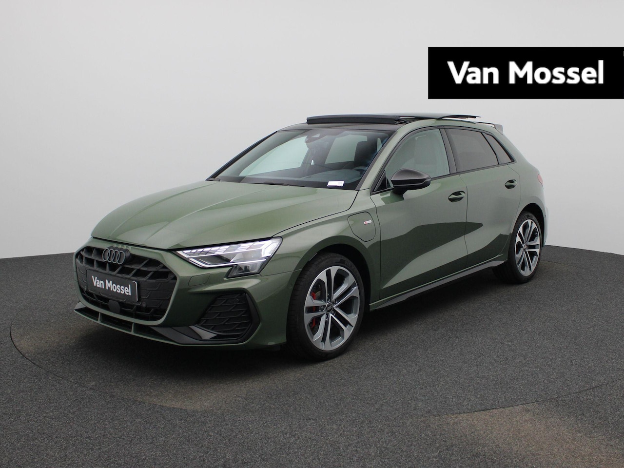 Audi A3 Sportback - 45 TFSI e S edition Competition | S-line | Automaat | Navigatie | Smartphone interface | C - AutoWereld.nl
