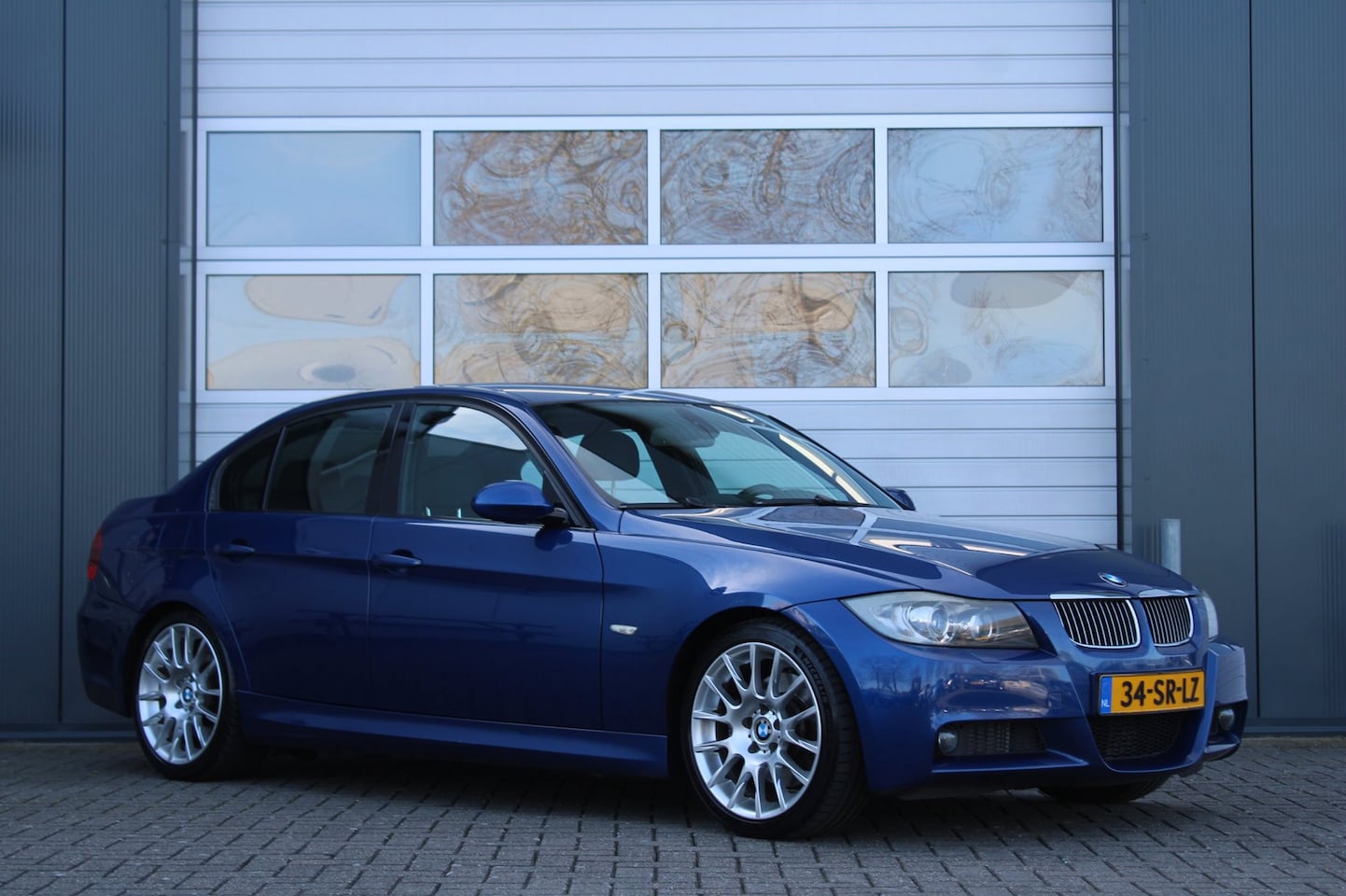 BMW 3-serie - 330d Dynamic Executive Automaat M-Sport 231pk Clima/Cruise/Stoelverwarming/Xenon/Navi/Blue - AutoWereld.nl