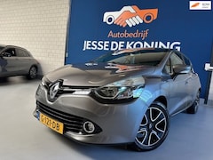 Renault Clio - 0.9 TCe Limited / bj.2016 / kleur: grijs / 5 deurs / navigatie / climate / cruise / APK 03