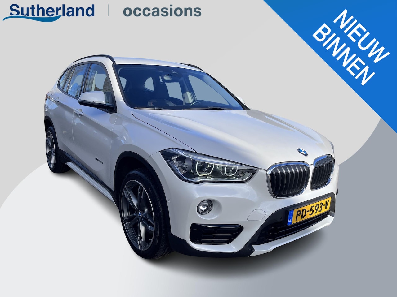 BMW X1 - sDrive20i Executive | achteruitrijcamera | trekhaak - AutoWereld.nl
