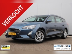 Ford Focus Wagon - 1.0 EcoBoost Trend Edition Business 101PK Navigatie Achteruitrijcamera Airco Winter Pakket