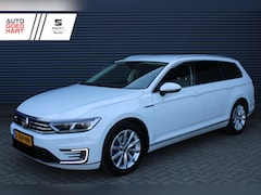Volkswagen Passat Variant - 1.4 TSI GTE Highline Leder/Alcantara Camera Elek-Trekhaak CarPlay