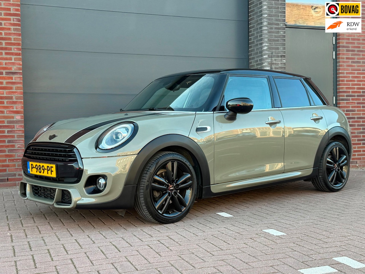 MINI John Cooper Works - 5drs 1.5 JCW Business Edition | Navigatie | Black Optic | Union Jack achterlichten - AutoWereld.nl