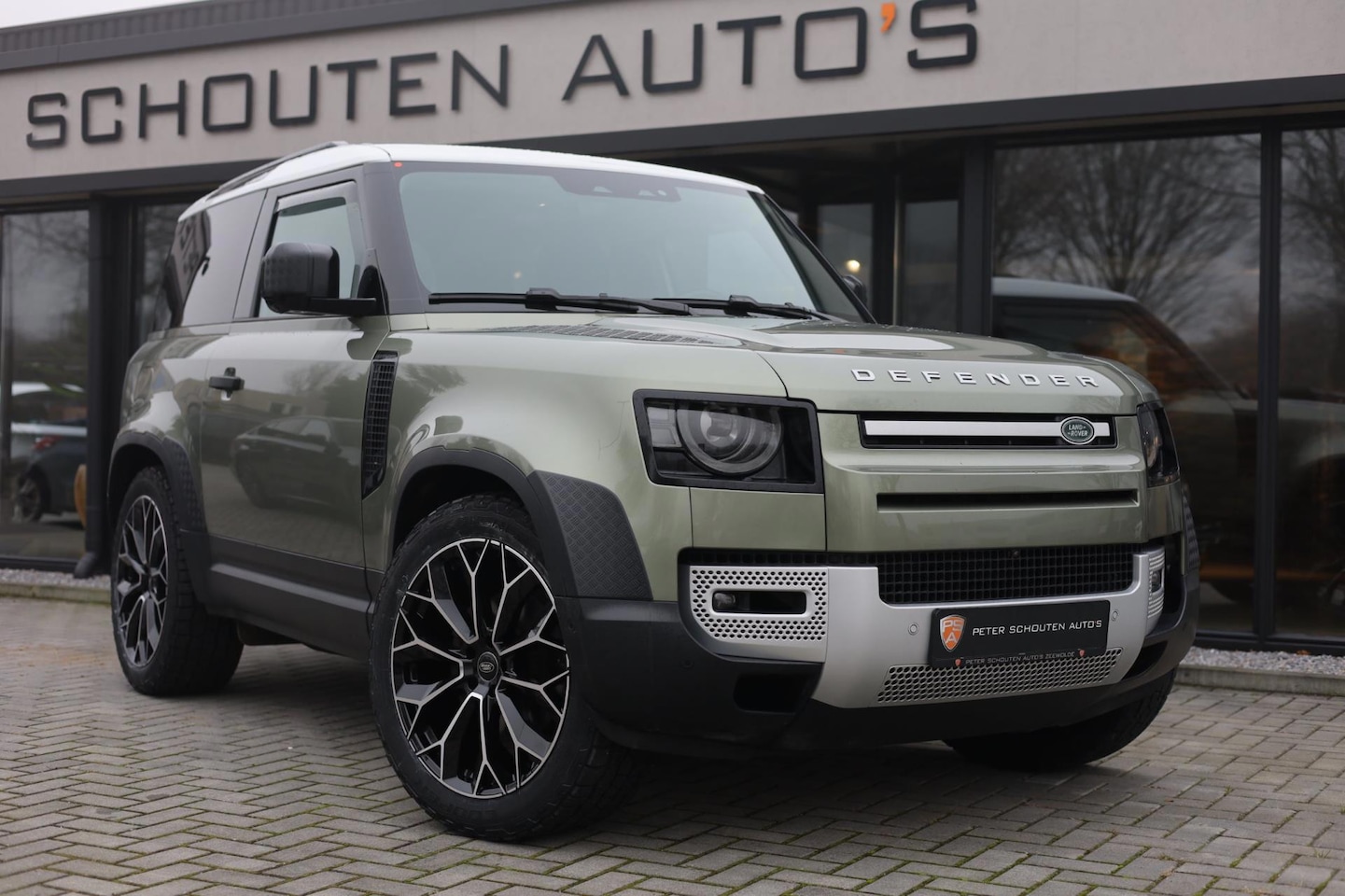 Land Rover Defender 90 - P300 | Luchtvering | Navi | 360 Cam. | Trekh. | 22"LMV - AutoWereld.nl