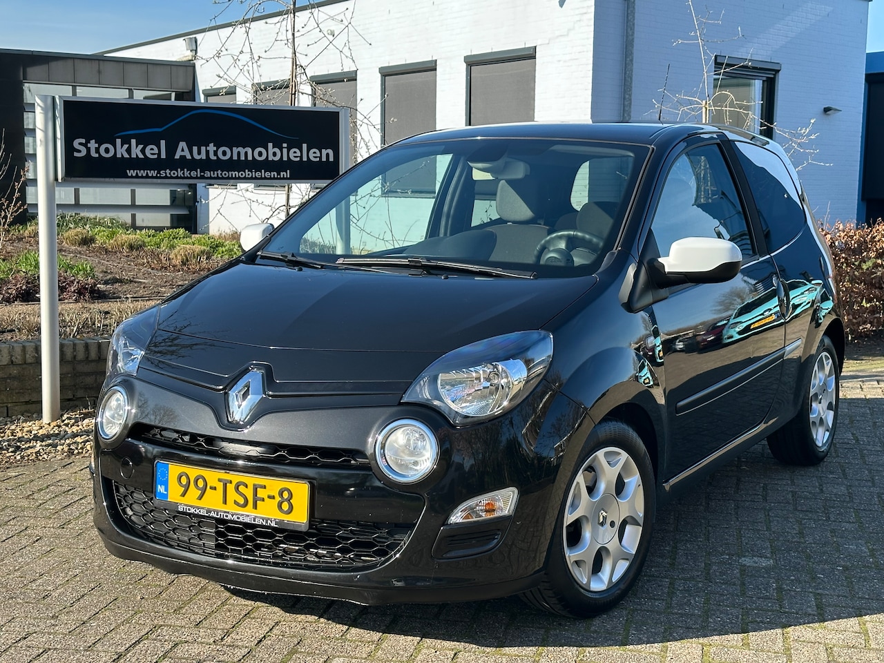 RENAULT TWINGO