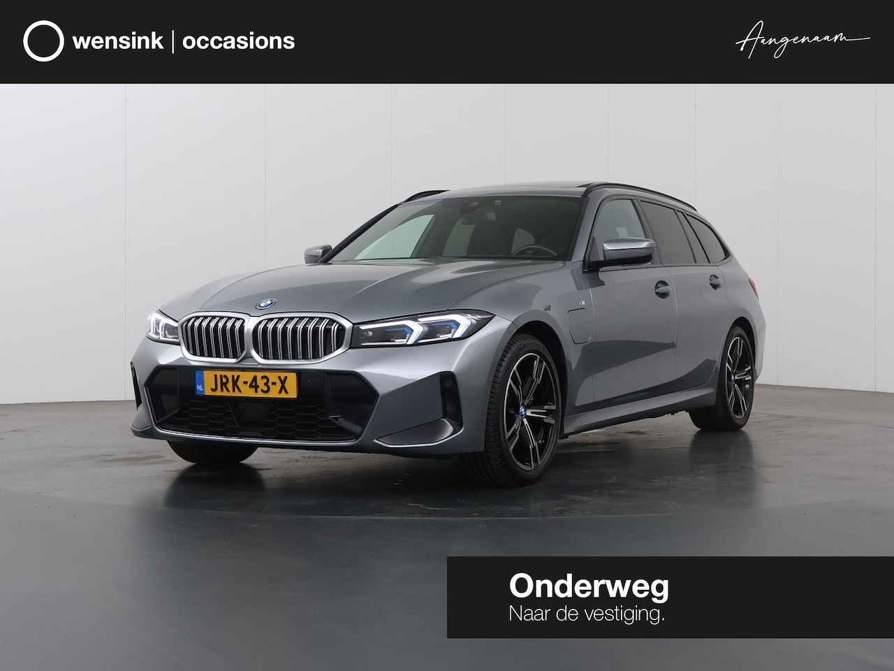 BMW 3-serie Touring - 330e | M-Pakket | BMW LED | Panormadak | Curved Display | HUD | M-Sportstoelen | Ele.verst - AutoWereld.nl