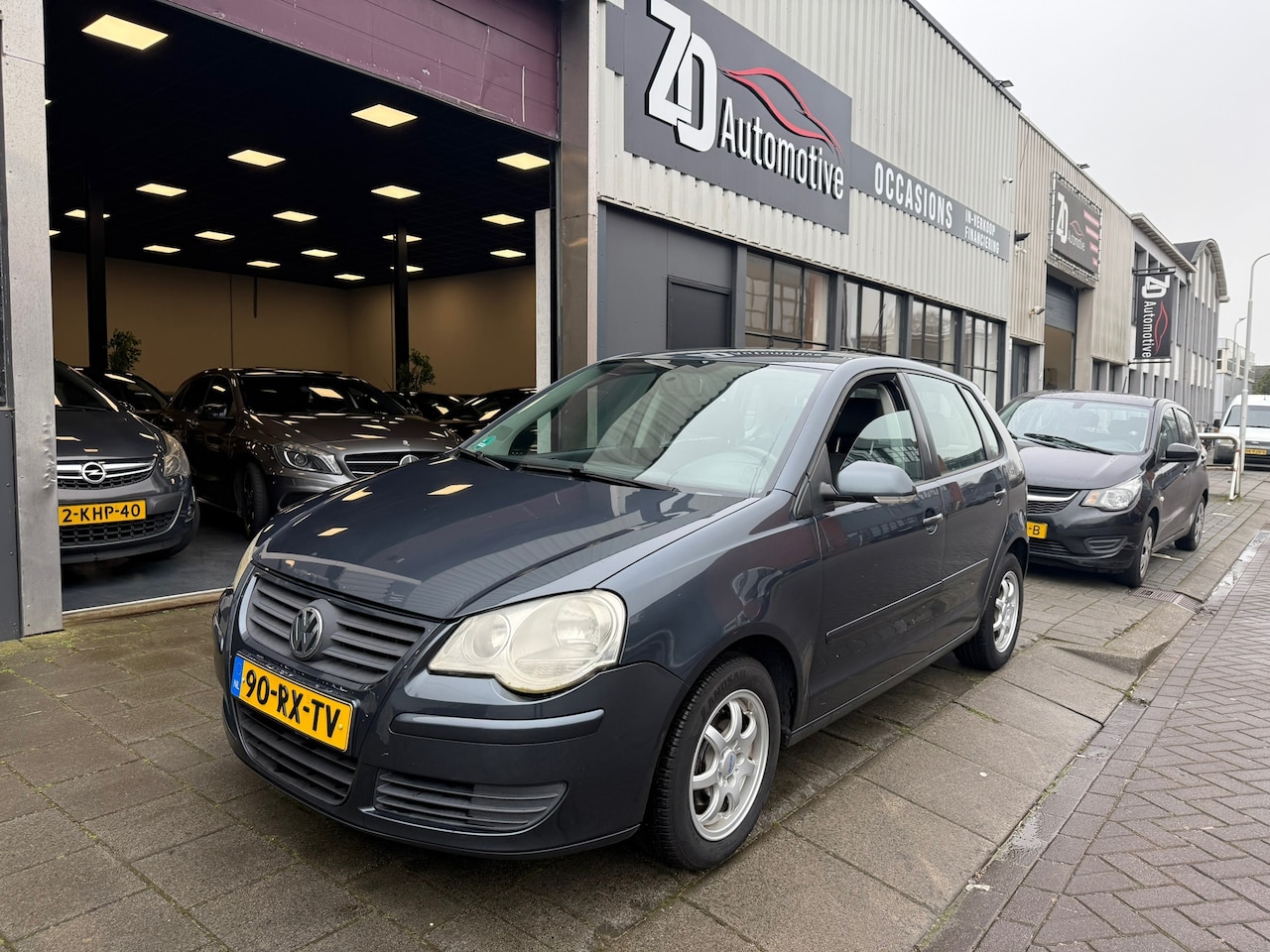 Volkswagen Polo - 1.4-16V Comfortline 1.4-16V Comfortline - AutoWereld.nl