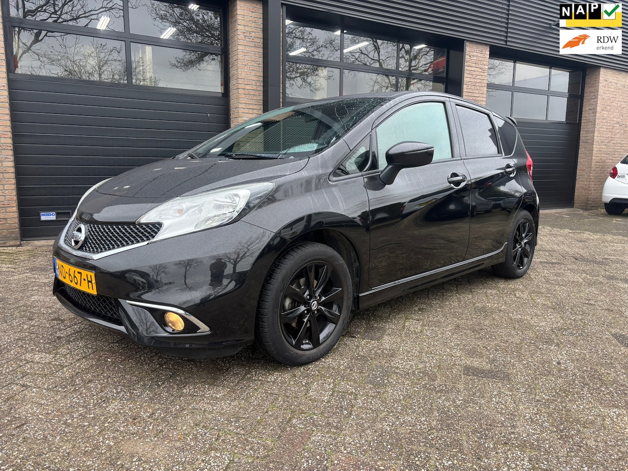 Nissan Note - 1.2 Black Edition Trekhaak - AutoWereld.nl