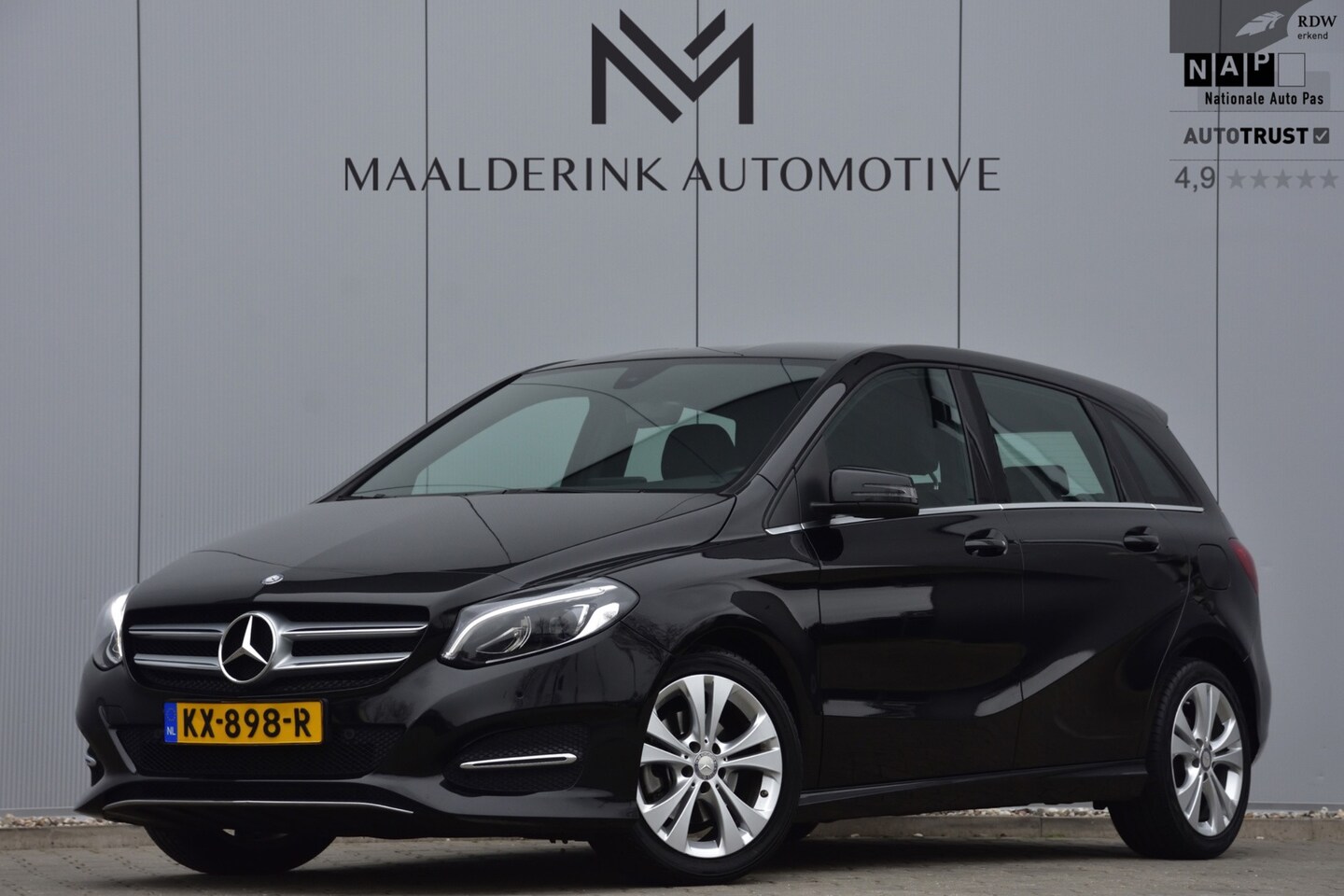 Mercedes-Benz B-klasse - 180 Automaat Ambition NAP, 2e Eig., Dealer onderhouden, Led, Leder/Stof, Navi, Parkeersens - AutoWereld.nl
