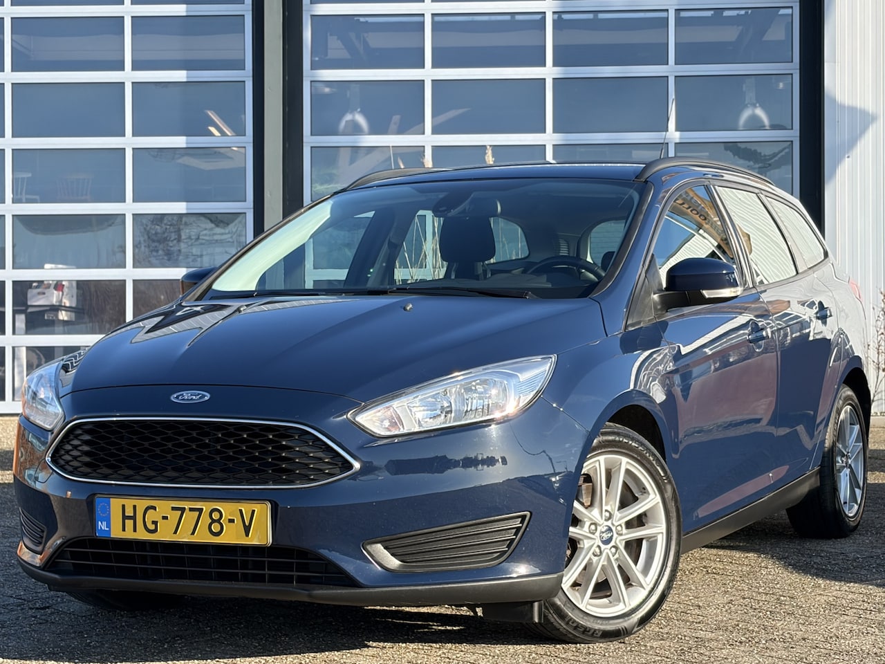 Ford Focus Wagon - 1.0 Trend Edition 100pk | Nieuwe distributieriem! | Airco | Bluetooth | Cruise control | I - AutoWereld.nl
