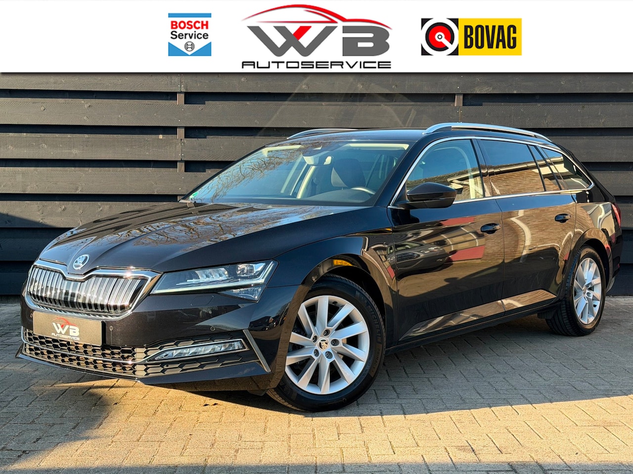Skoda Superb Combi - 1.4 TSI iV ACC I Lane-assist I Carplay I Stuurverw I Elek Aklep I - AutoWereld.nl