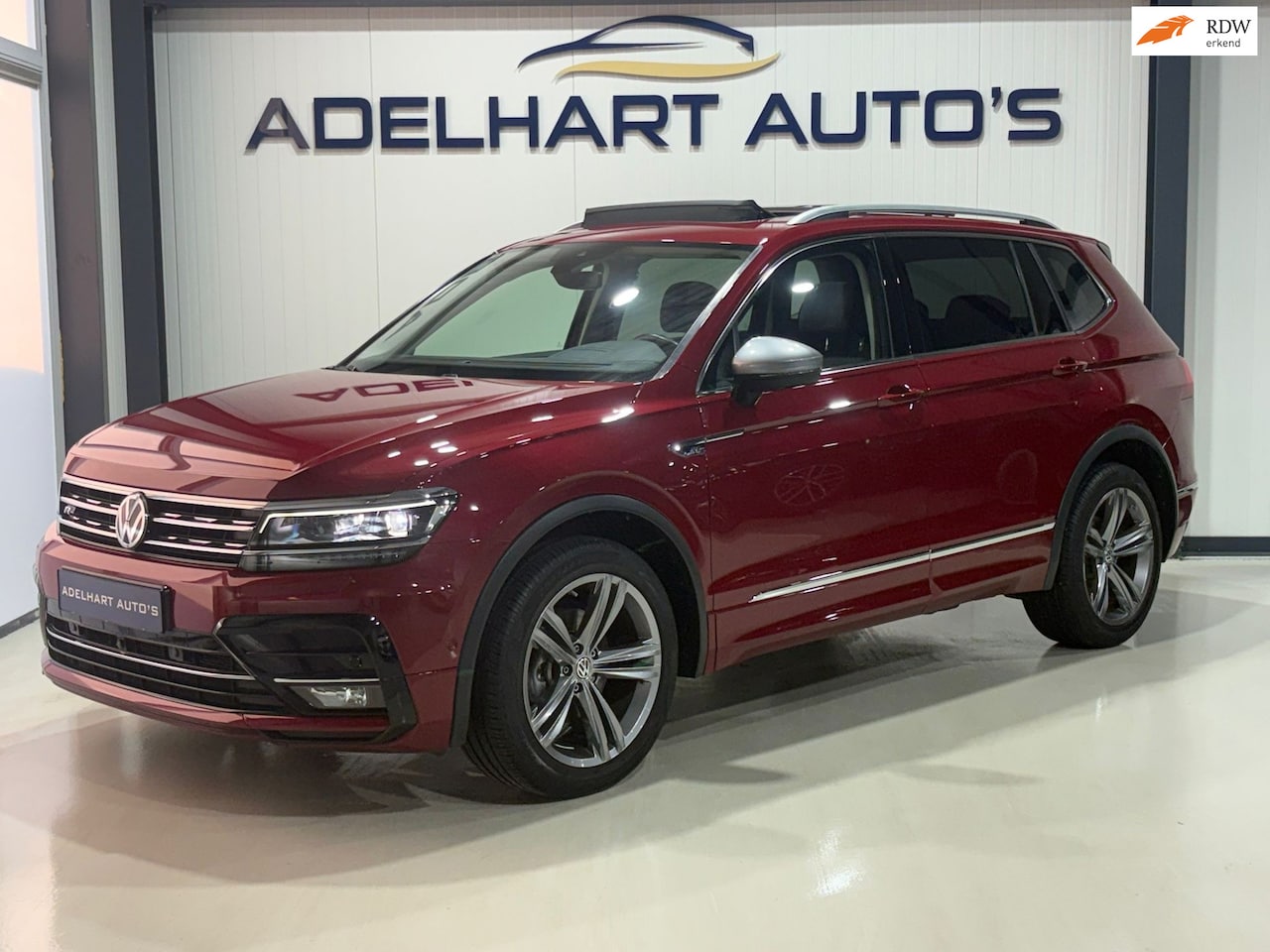 Volkswagen Tiguan Allspace - 1.4 TSI R Line 150 PK / Panorama dak / Navigatie full map / Camera / Cruise control / Clim - AutoWereld.nl