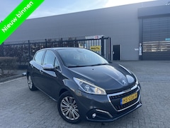 Peugeot 208 - 1.6 B.HDi Allure Clima Parksensor Led light