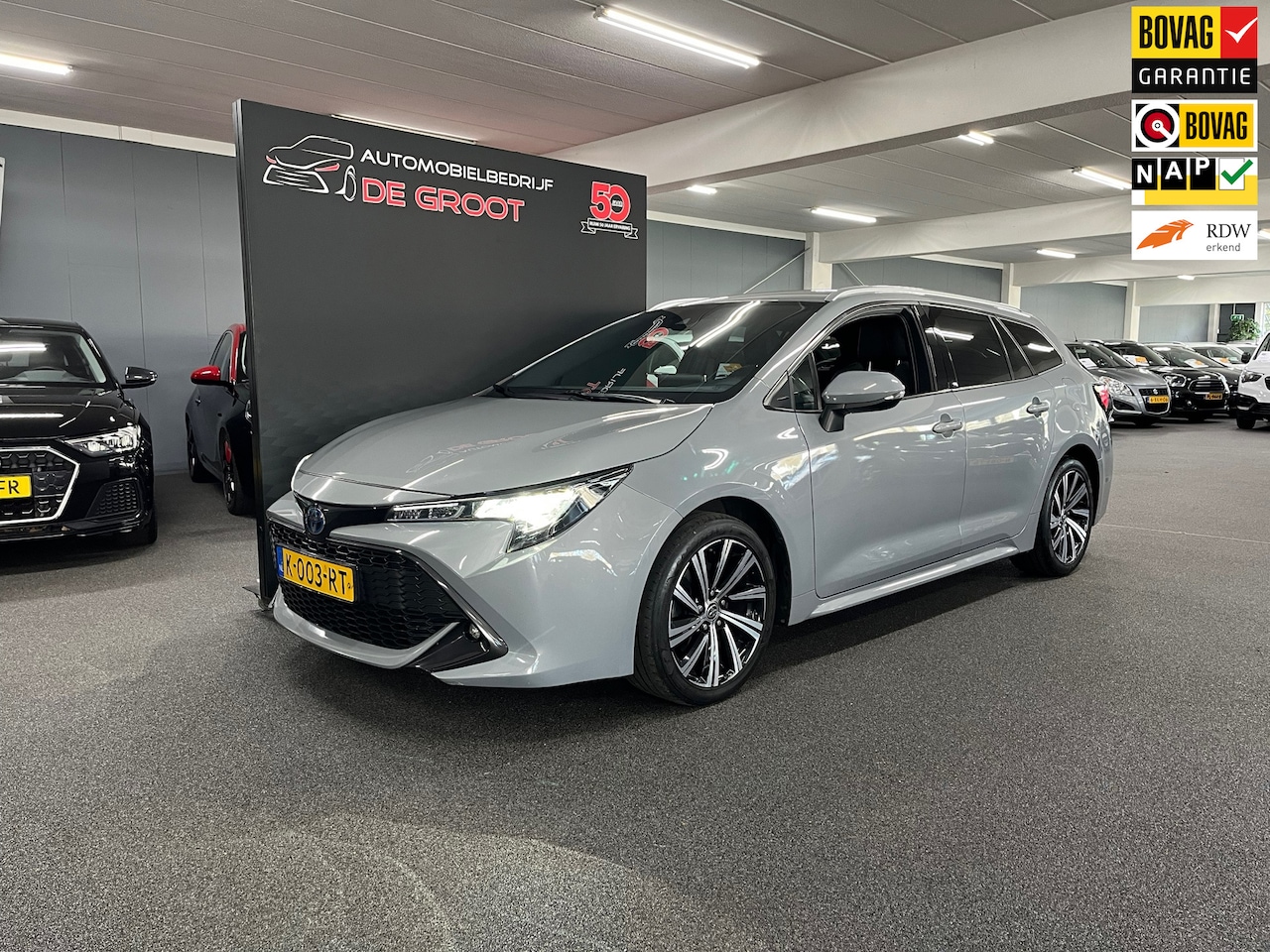 Toyota Corolla Touring Sports - 2.0 Hybrid Business Plus / NL-auto / Eerste eigenaar - AutoWereld.nl