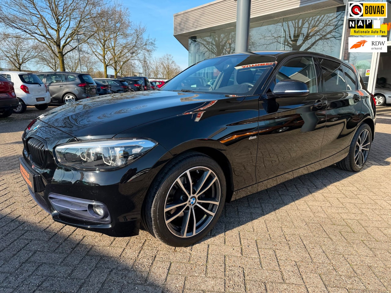 BMW 1-serie - 116i Edition Sport Line Shadow Executive 116i Edition Sport Line Shadow Executive, Navi, Clima, etc - AutoWereld.nl