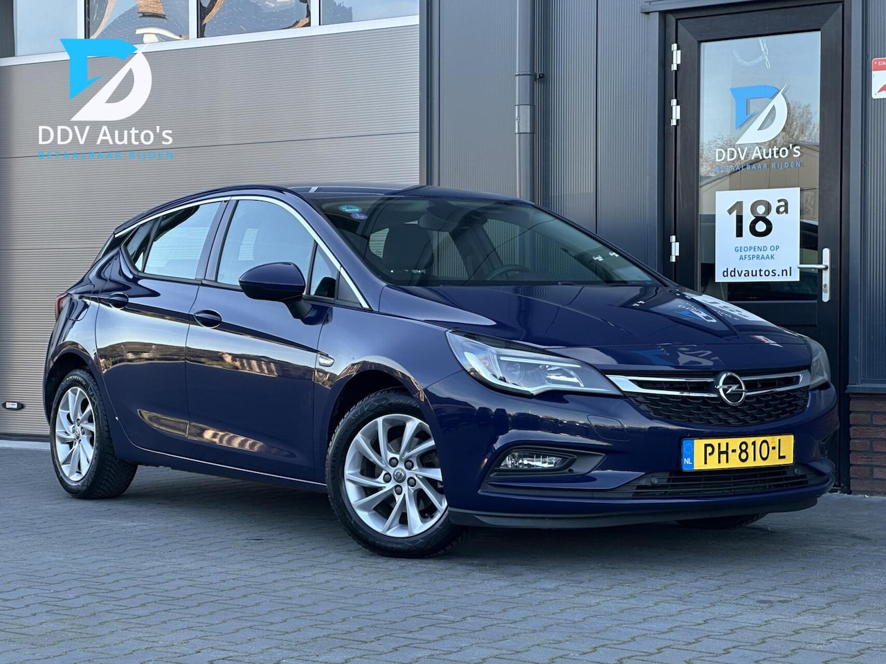 Opel Astra - 1.4/140pk Innovation|2017|NAP|PDC|Trekhaak|Cruise|Camera|Climate|LED|Apple Carplay|16" LMV - AutoWereld.nl