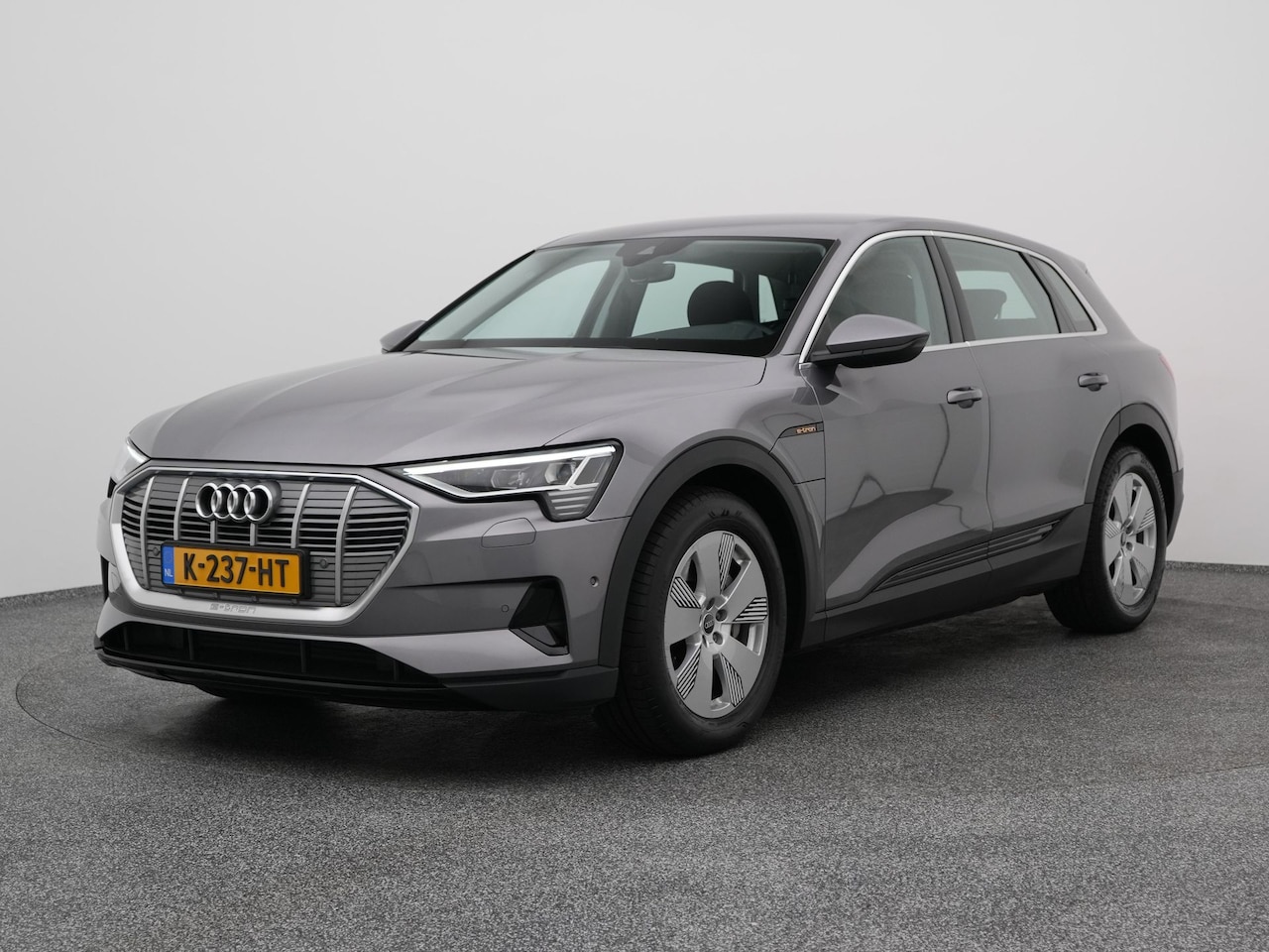 Audi e-tron - 50 quattro edition 71 kWh | NAVI | LUCHTVERING - AutoWereld.nl