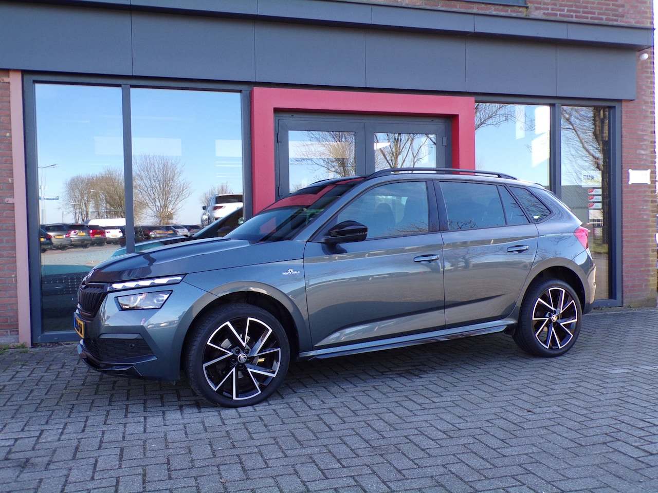 Skoda Kamiq - 1.0 TSI Monte Carlo Panorama Carplay Virtual Cockpit Bomvol!!! - AutoWereld.nl