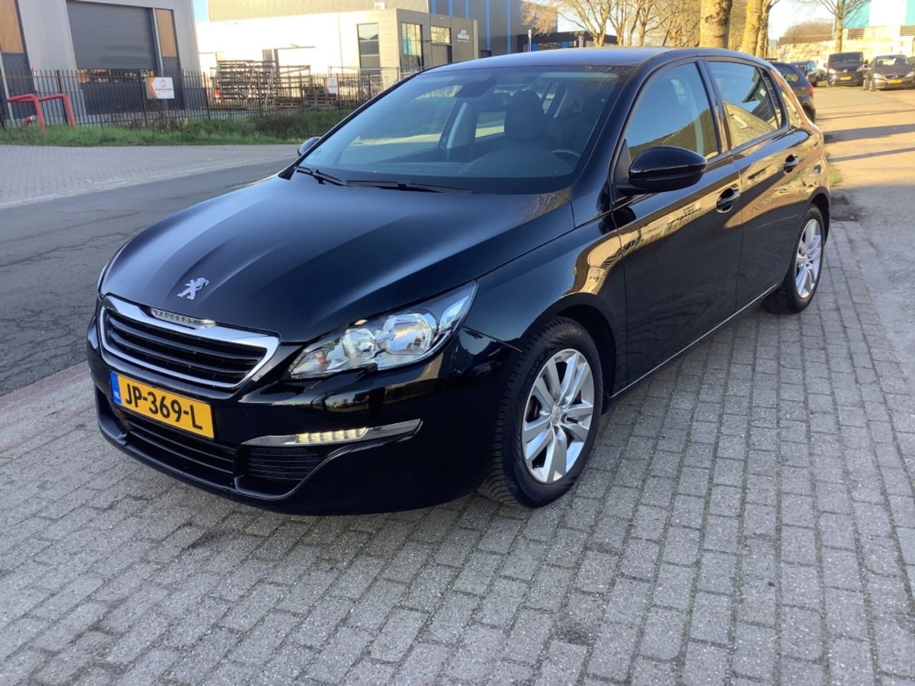 Peugeot 308 - 1.2 PURET.BLUE L. PR - AutoWereld.nl