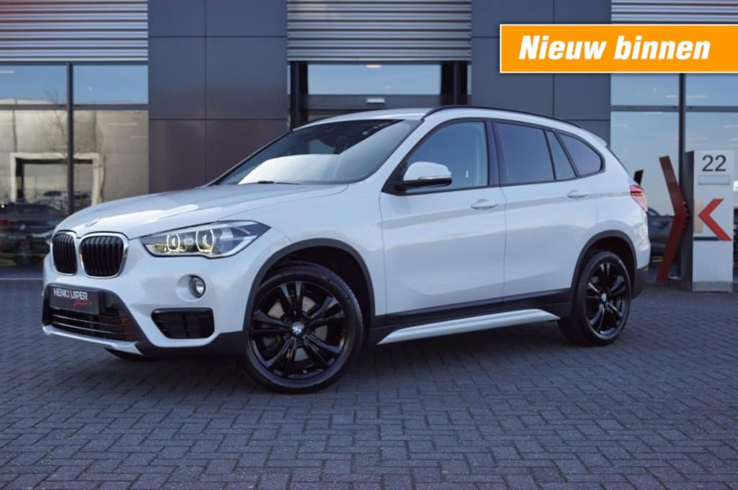 BMW X1 - xDrive 20i High Executive Sport-line 192pk/ Trekhaak afnb./El. A-klep - AutoWereld.nl