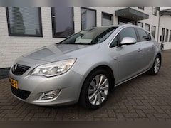 Opel Astra - 1.4 TURBO COSMO