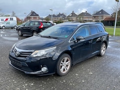 Toyota Avensis - 1.8 VVT-I Business / ECC/ Navi/ Cruise/ Trekhaak/ Camera/ Xenon/ LM
