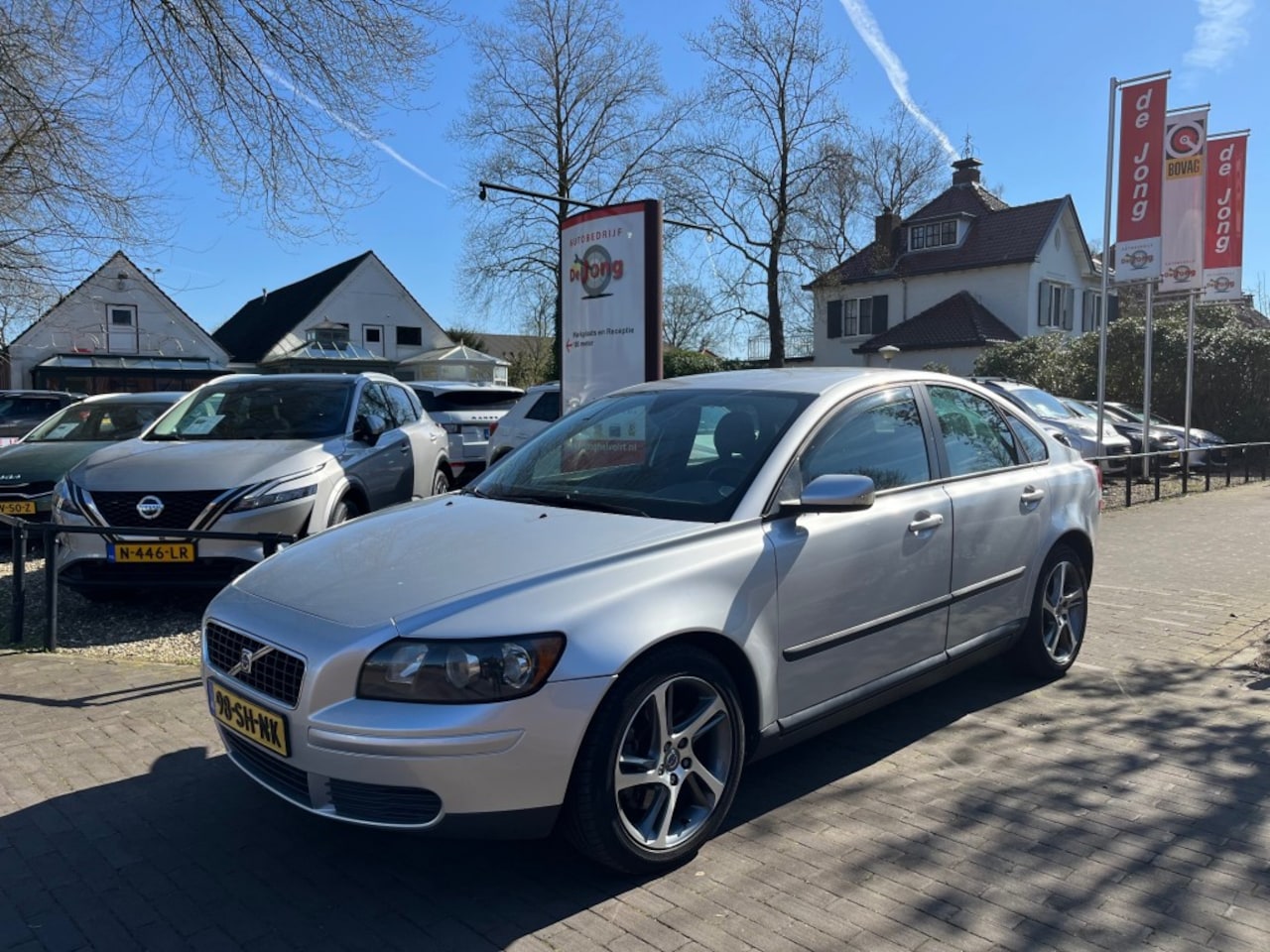 Volvo S40 - 2.4 AUTOMAAT 5-CILINDER / AIRCO / CRUISE CTR. / TREKHAAK / 17'' LM-VELGEN - AutoWereld.nl