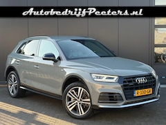 Audi Q5 - 2.0 TFSI quattro S-Line Black Edition Carbon LED Leder Carplay Camera Trekhaak