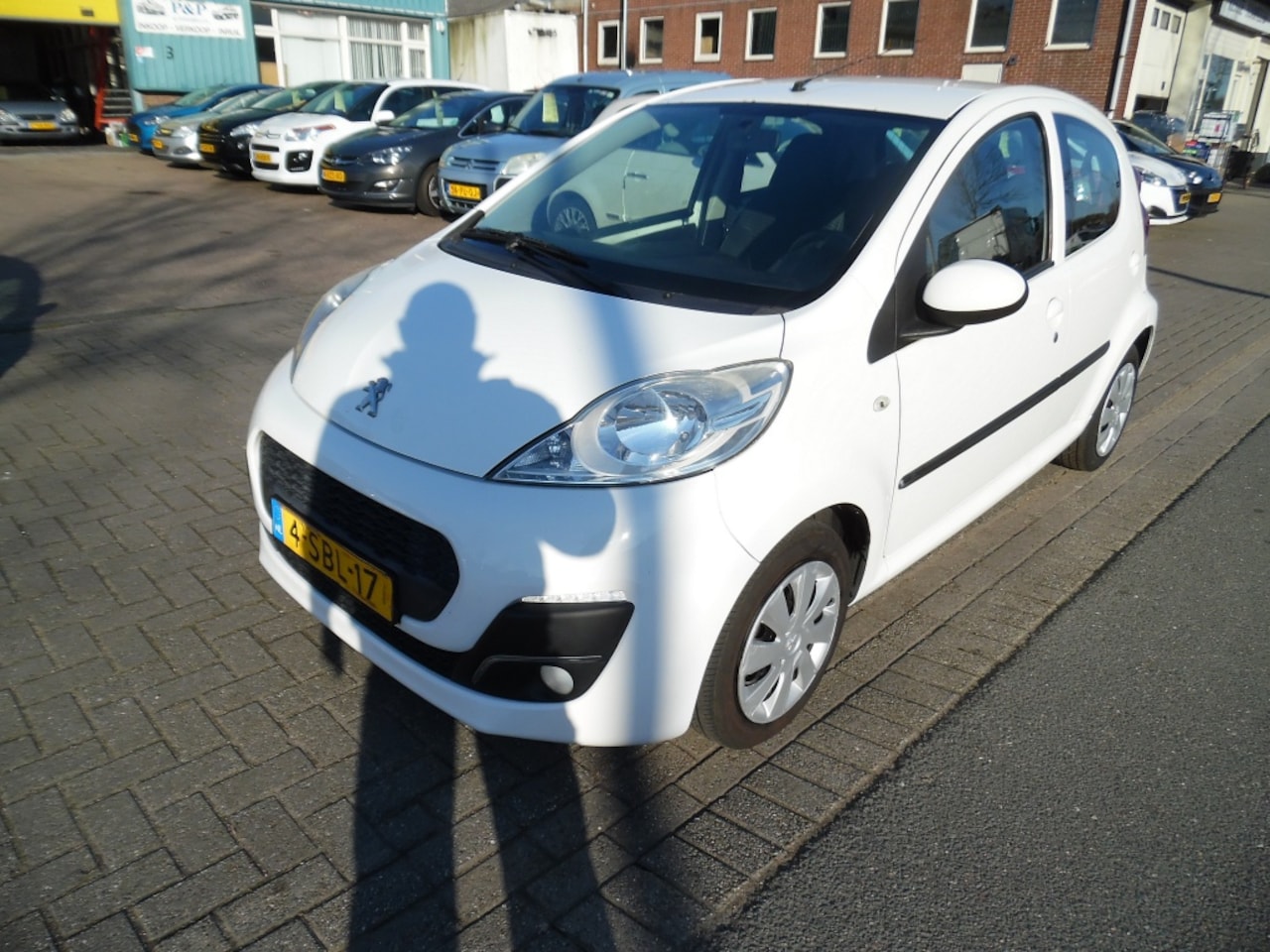 Peugeot 107 - airco apk 11.26 1.0 Active NAP - AutoWereld.nl