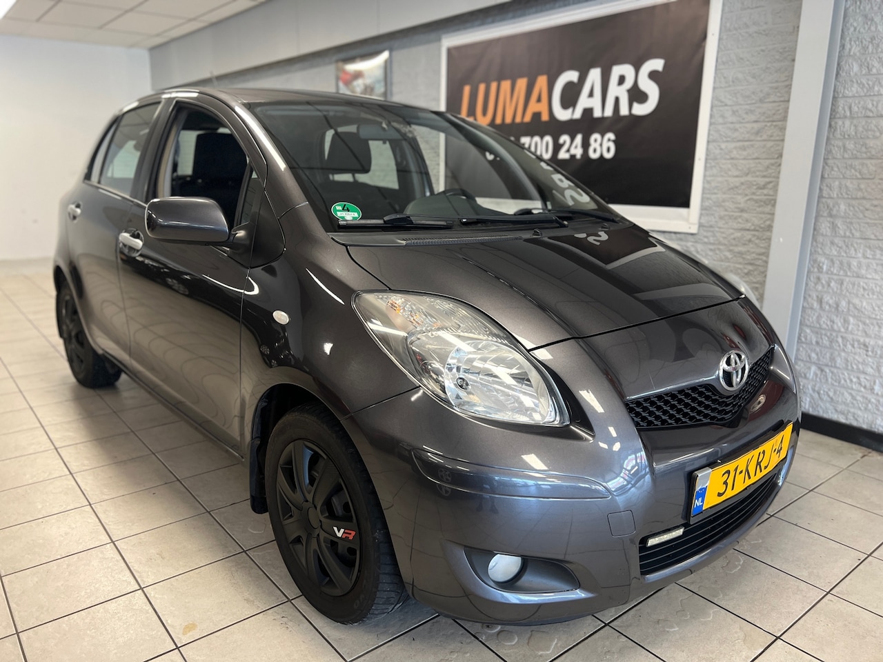 Toyota Yaris - 1.3 VVTi Aspiration | 5-deurs | Airco | - AutoWereld.nl