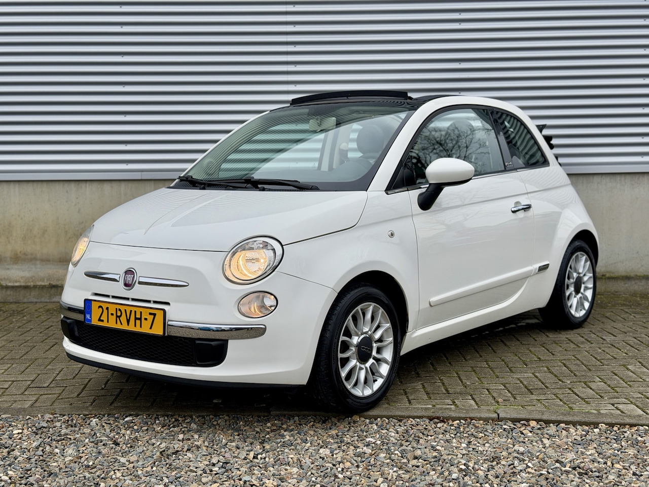 Fiat 500 C - 1.2 Cabrio Lounge Automaat [ airco,audio,lmv,pdc ] - AutoWereld.nl