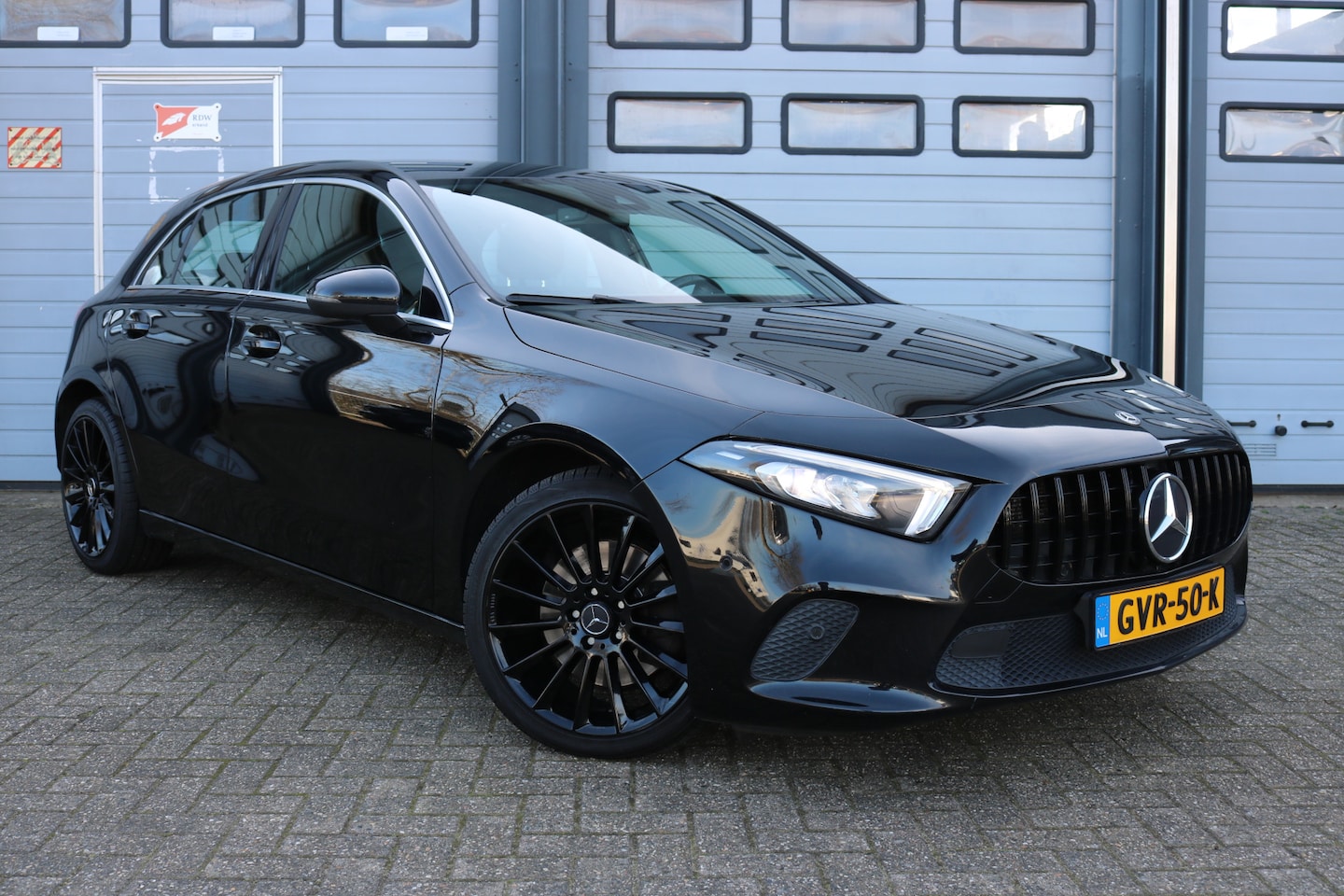 Mercedes-Benz A-klasse - 220 Autom Xenon Navi Leder Widesreen Ecc 191PK Bj:2019 - AutoWereld.nl