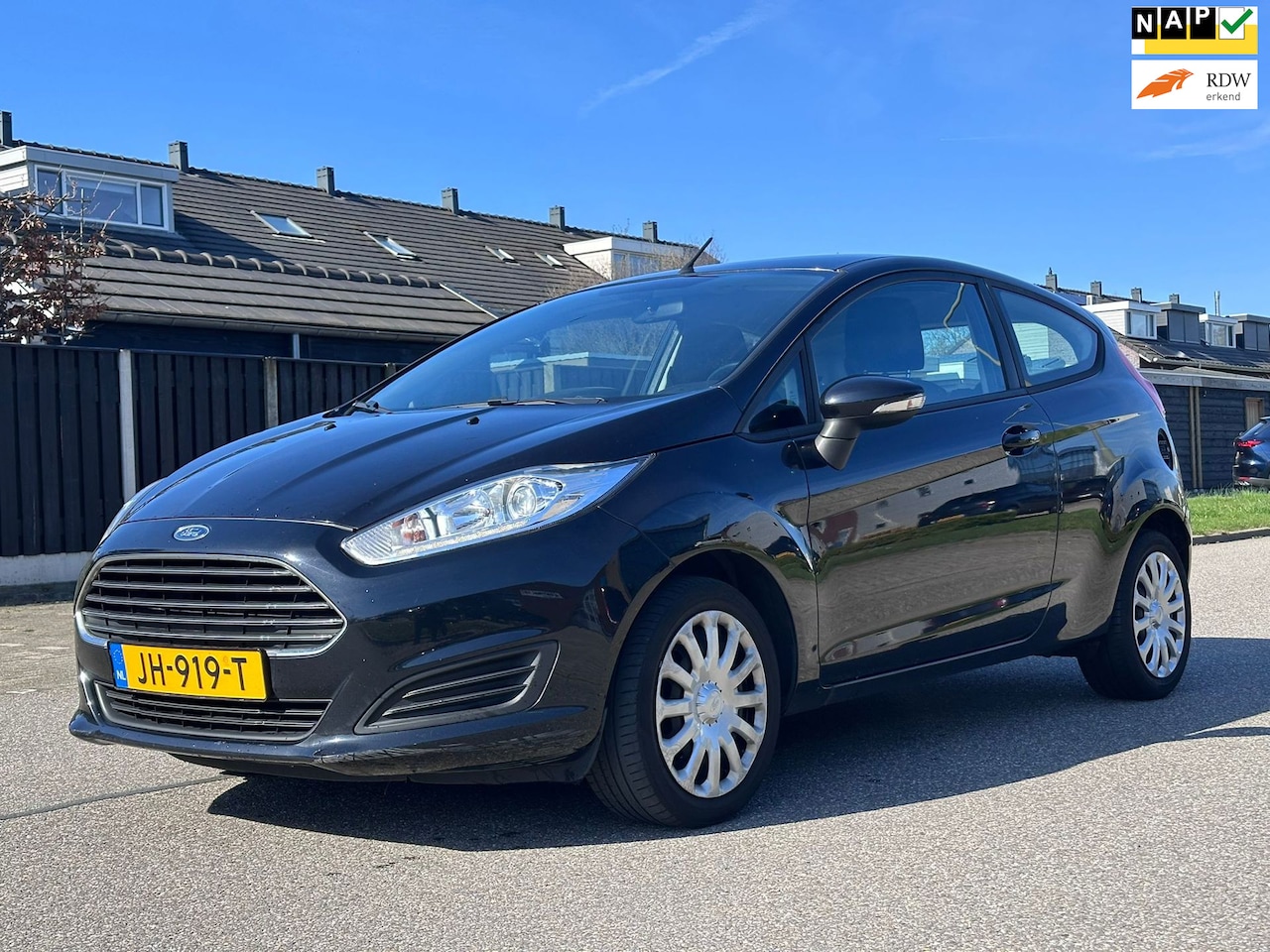 Ford Fiesta - 1.0 Style 1e Eigenaar*Navigatie*Airco*NAP*Distributie vervangen* - AutoWereld.nl