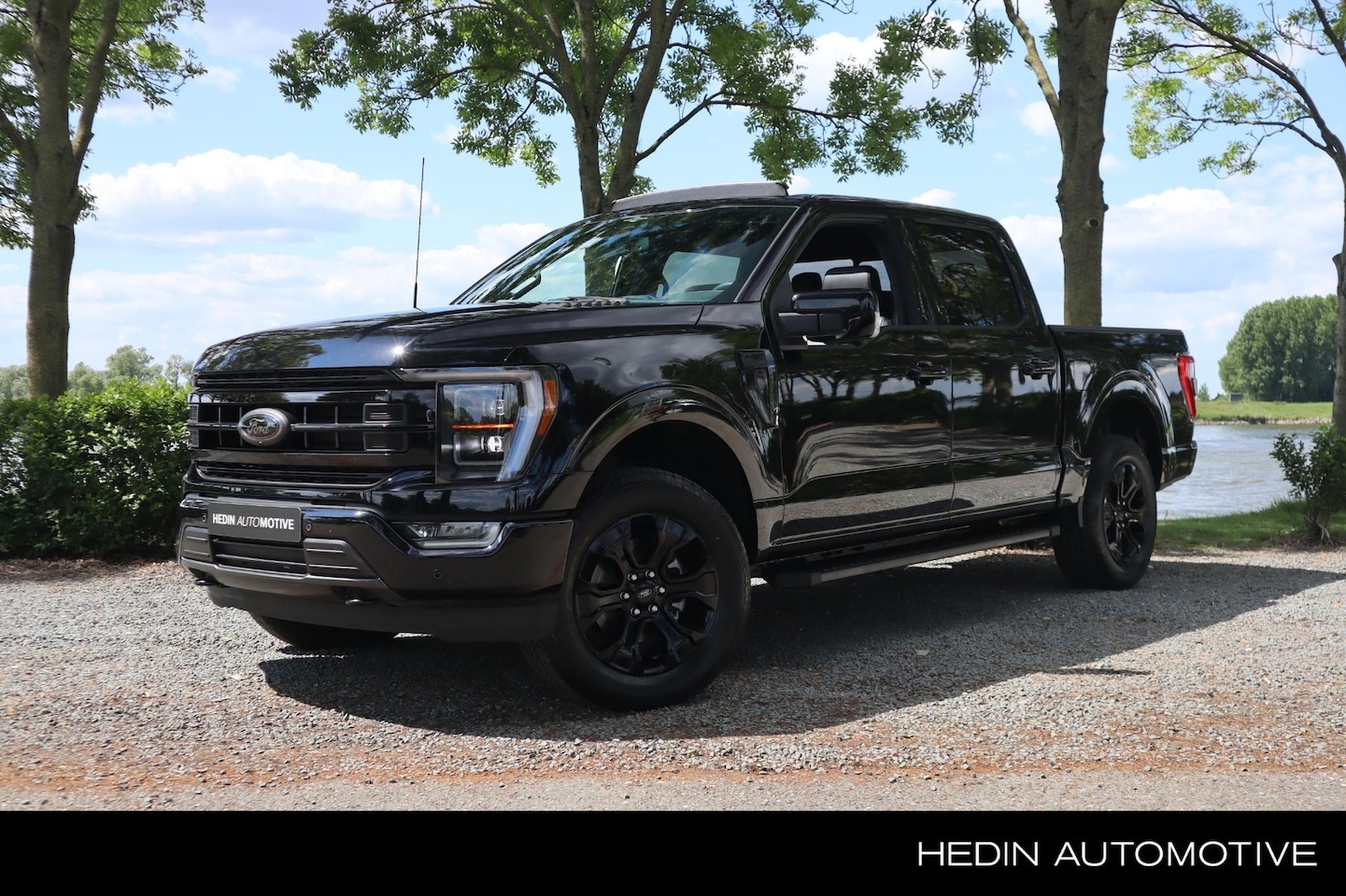 Ford F150 - USA F-150 5.0 V8 SuperCrew Lariat Black Edition | BPM Vrij | 320L LPG | Hard Cover - AutoWereld.nl