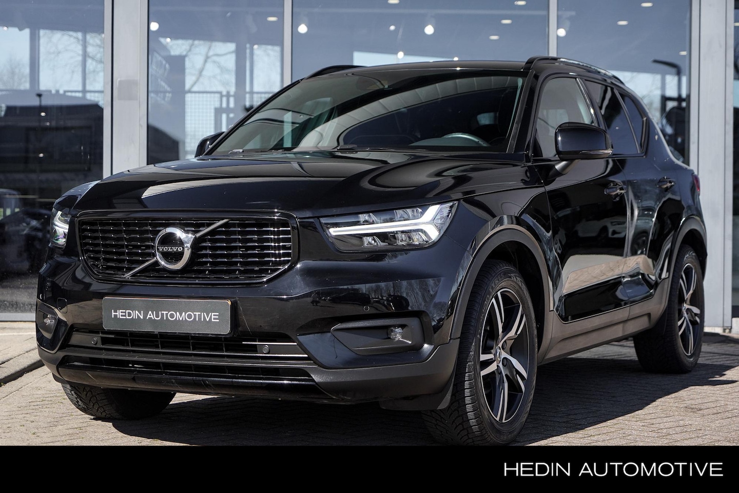 Volvo XC40 - 1.5 T2 R-Design | Adaptieve Cruise Control + Pilot Assist | Keyless Entry | Parkeersensore - AutoWereld.nl