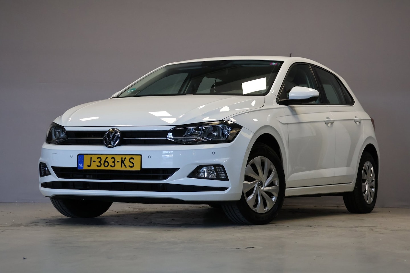 Volkswagen Polo - 1.0 TSI CLBusiness |Carplay|Parkassist| - AutoWereld.nl